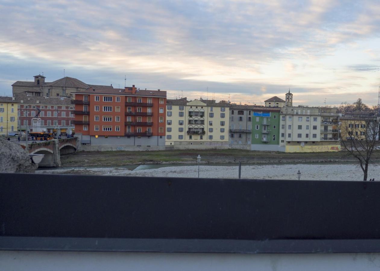 Suite Sul Fiume Parma Eksteriør bilde